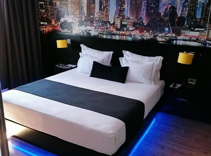 Eleven Love hotel Leiria